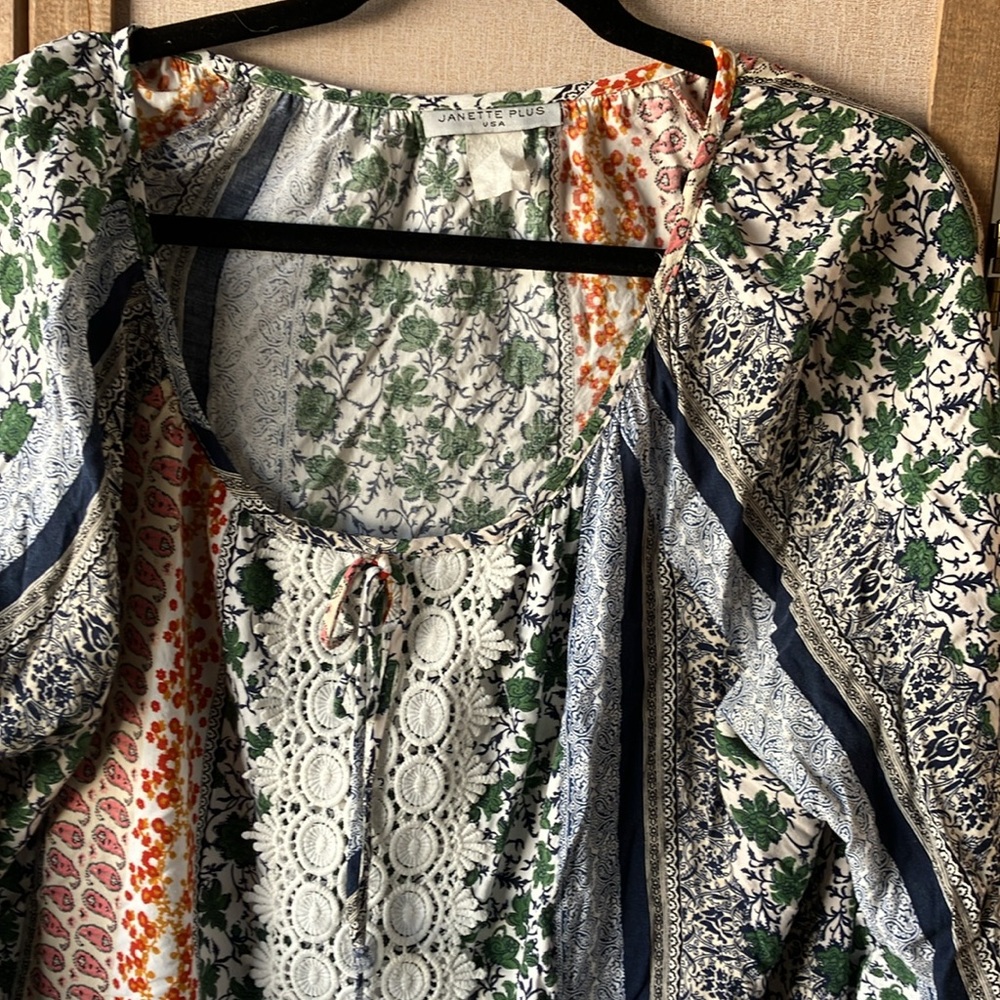 FINAL MARKDOWN Janette Plus Multicolor Floral Women's peasant top 3x - Picture 5 of 10